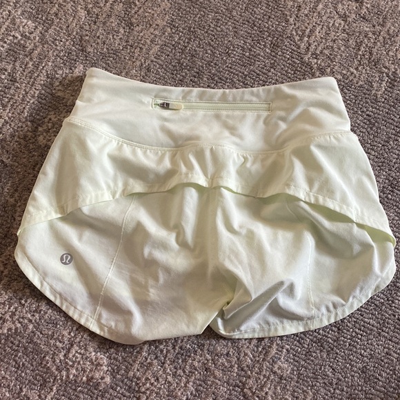 Lululemon Speed Up Shorts - Picture 2 of 3